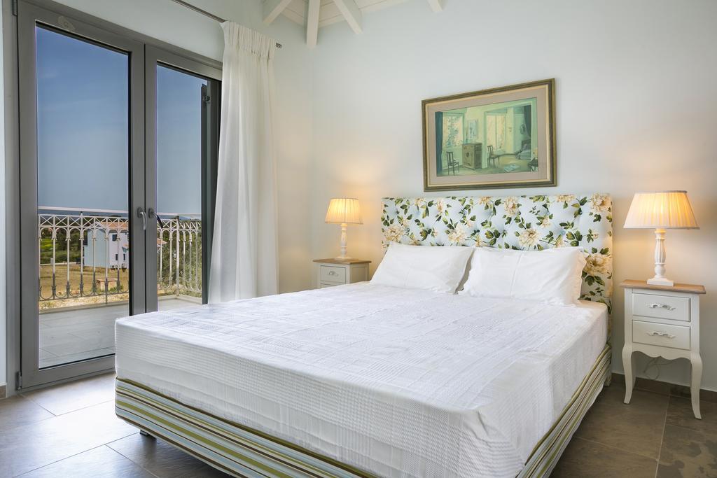 Afrodite Luxury Villa Svoronata Ngoại thất bức ảnh